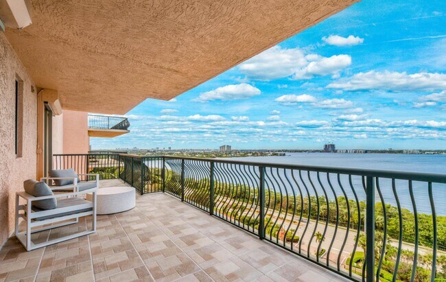 Building Photo - 5150 N Ocean Dr
