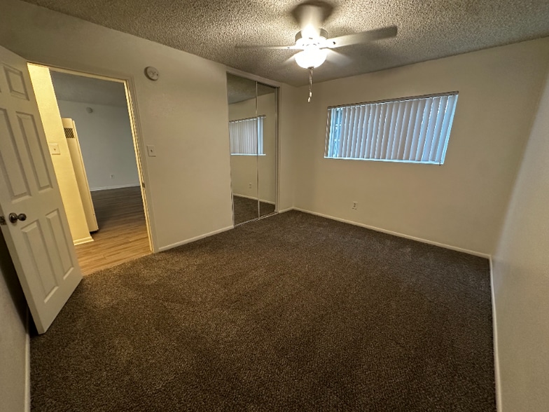 Building Photo - 1228 S Loara St