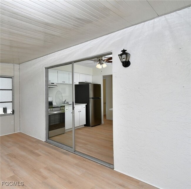 Building Photo - 16 Tangerine Ct