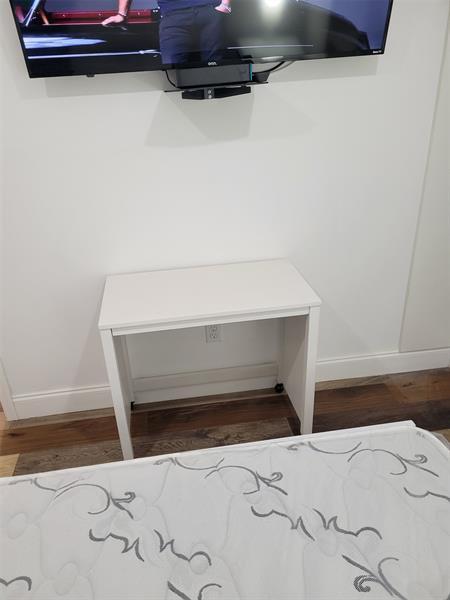 Building Photo - 291 SW 60th Ave