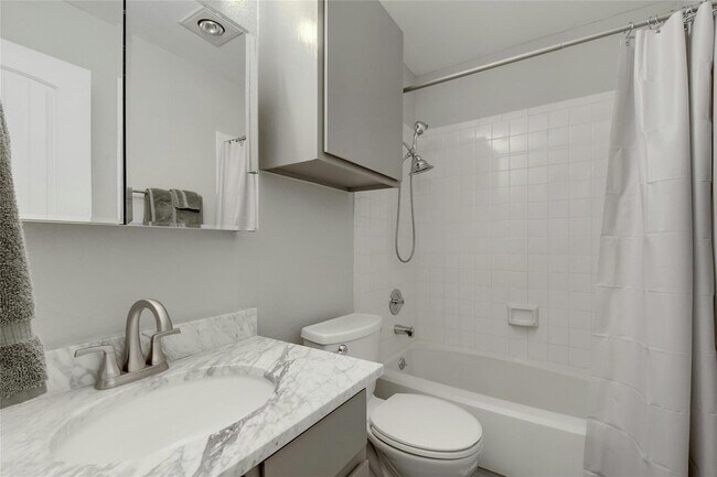 Building Photo - 4707 Borage Dr
