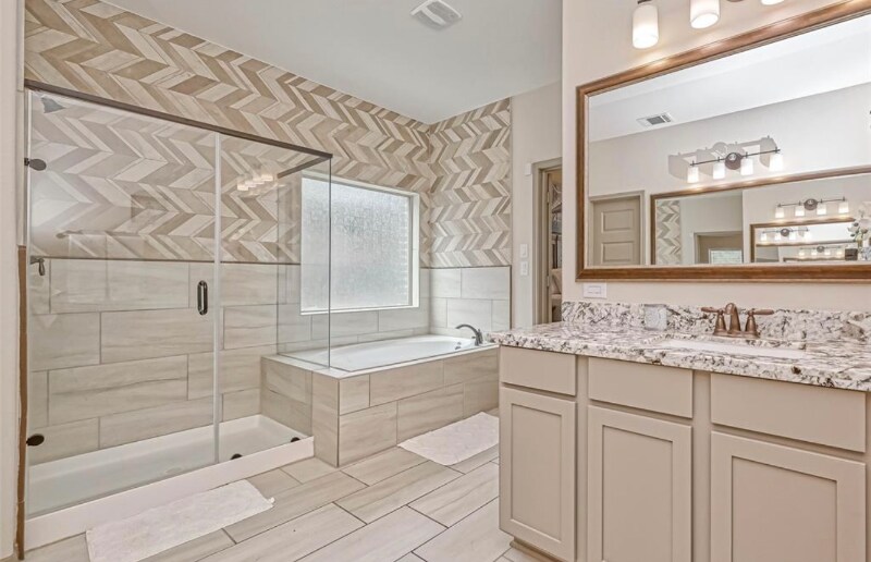 Building Photo - 127 Teralyn Forest Dr