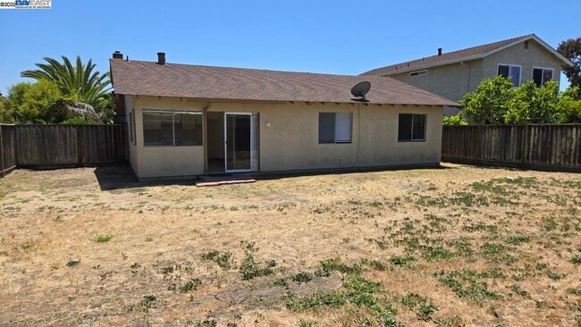 Building Photo - 4853 Sally Ct