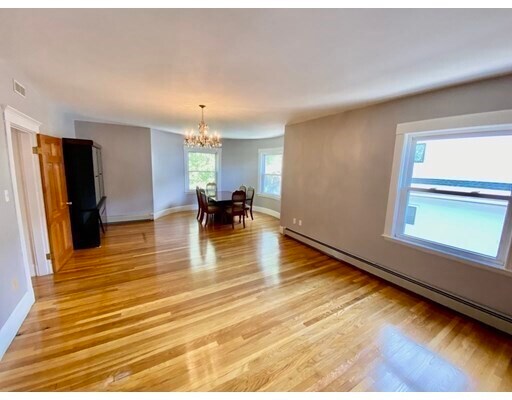 Building Photo - 208 Rawson Rd