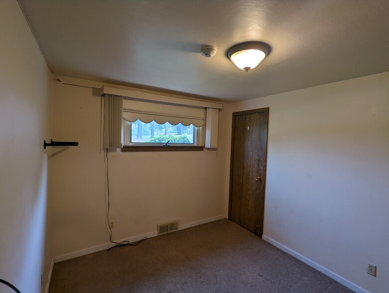 Bedroom two - 275 Lincoln Hall Rd