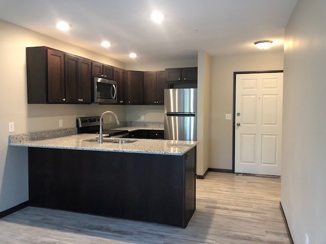Kitchen - Rosewood Crossing Apartments
