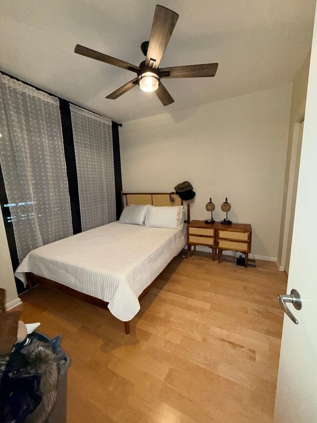 Building Photo - 1255 S State St