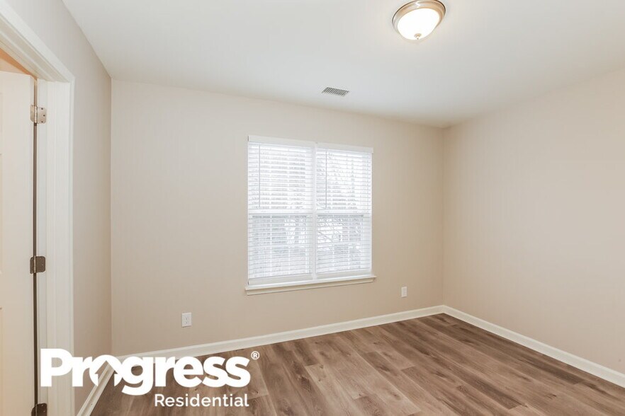 Building Photo - 6213 Spanish Moss Ln
