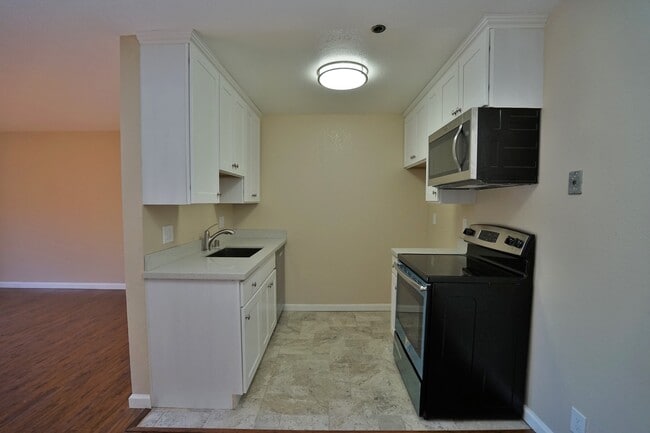 Building Photo - Renovated 2 Bedroom 1 Bath Condo w/ Balcony! -- COMING SOON !!!