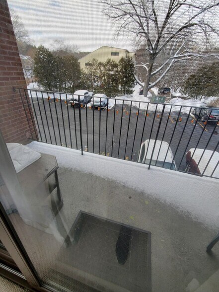 Building Photo - 16 Winter St