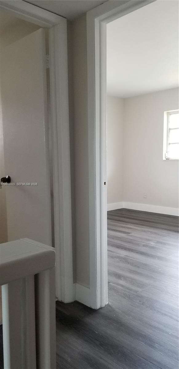 Building Photo - 8550 SW 109th Ave