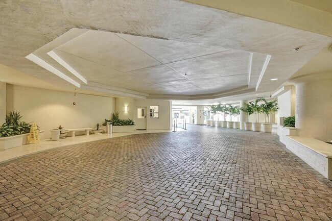 Building Photo - 99 SE Mizner Blvd