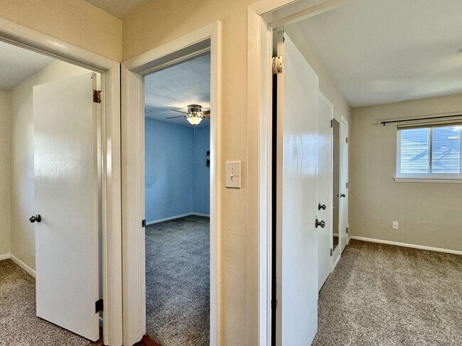 Building Photo - READY 08-26-25!! 3-Bedroom Ranch W/Fenced ...