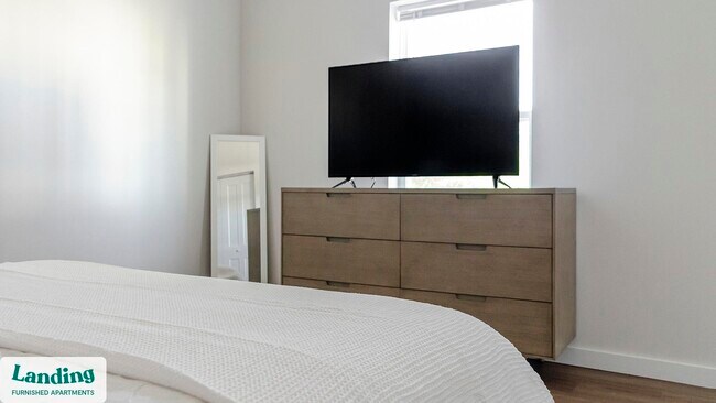 Building Photo - 9906 Runway Dr