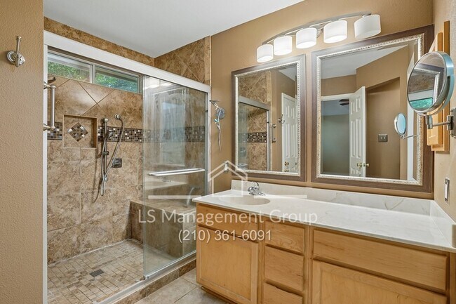 Building Photo - 14343 Markham Glen