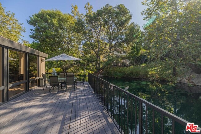 Building Photo - 5011 Showboat Pl