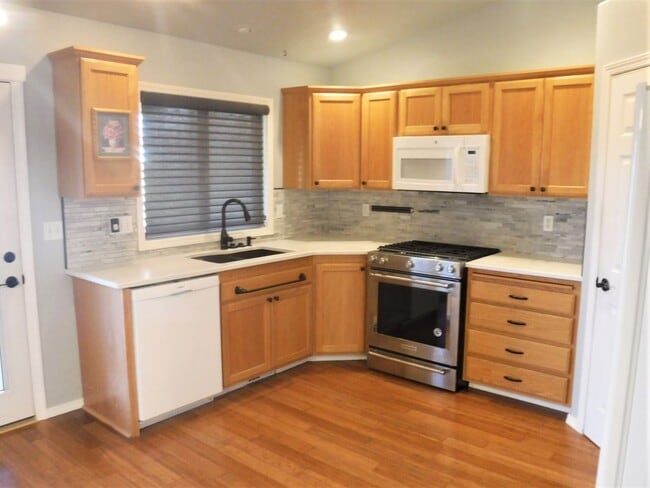 Building Photo - Adorable 3 bed 2 bath home in Middleton, j...