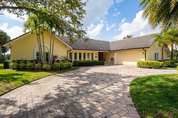 Building Photo - 195 Spinnaker Dr