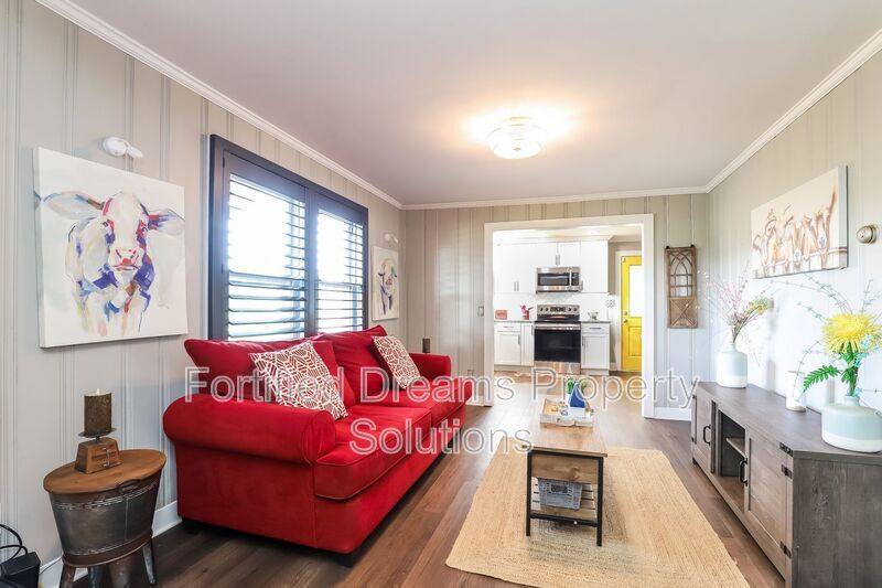 Building Photo - 157 Mickey Rd