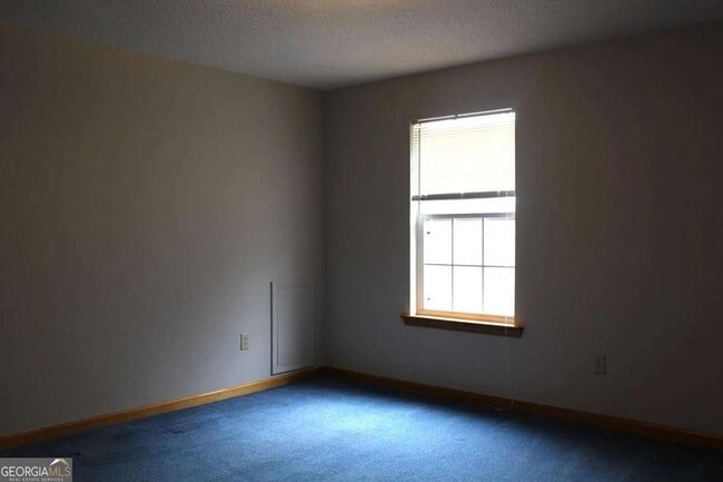Building Photo - 2300 Colham Ferry Rd