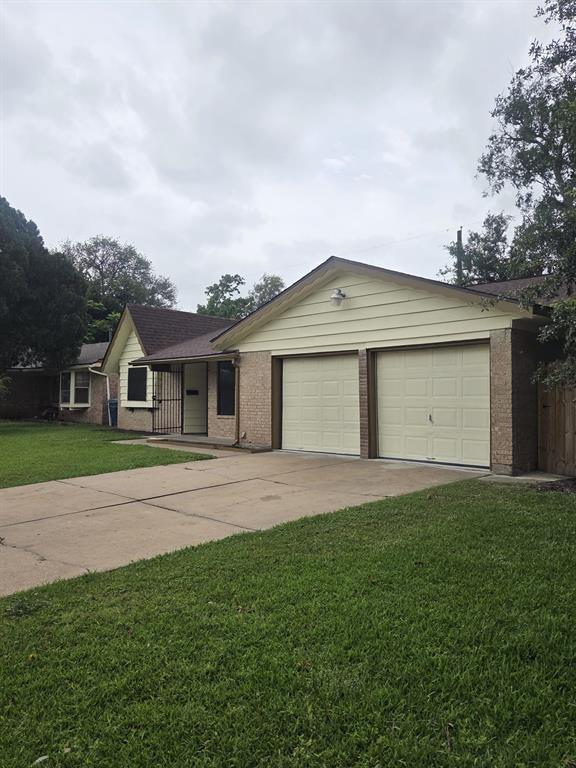 Primary Photo - 14418 Alkay St