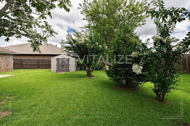 Building Photo - 1549 Majesty Loop