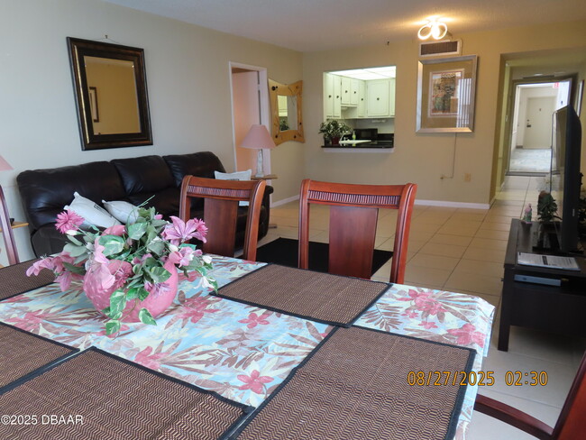 Building Photo - 3043 S Atlantic Ave