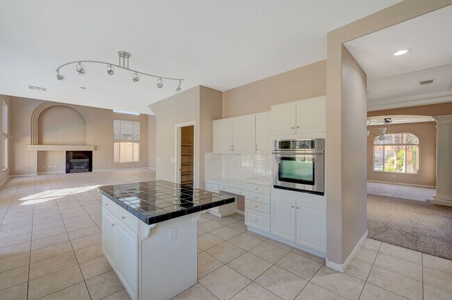Building Photo - Stunning Green Valley home with a pool in guard gated Legacy
