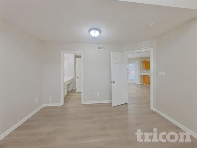 Building Photo - 2023 Westminster Ln