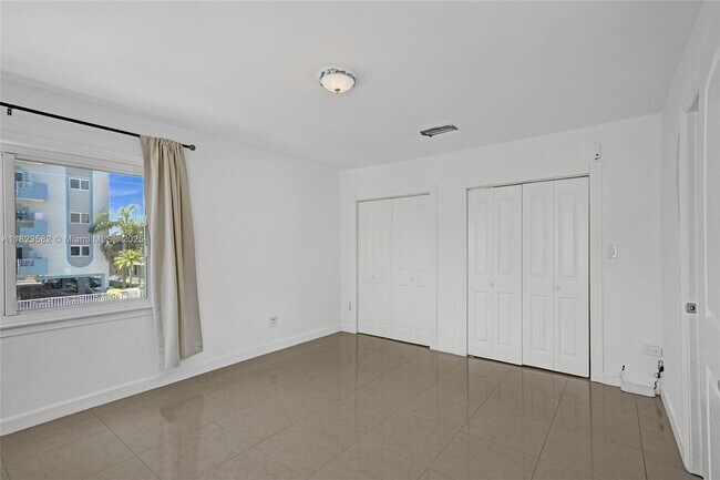 Building Photo - 655 85th St