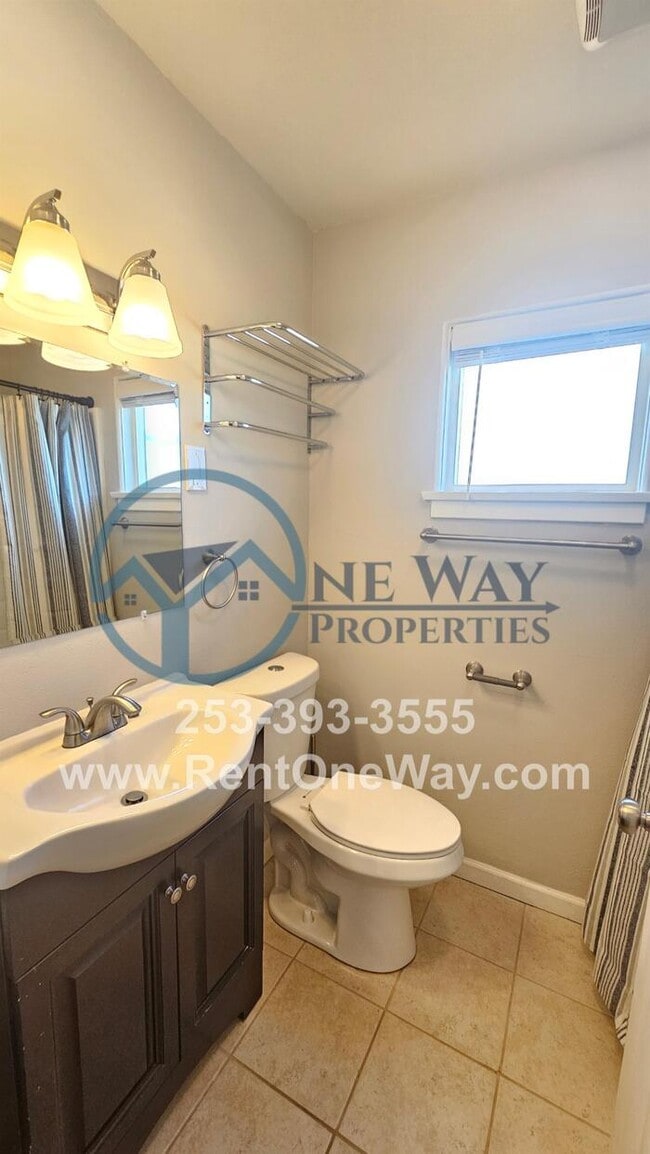 Building Photo - 4706 N Mullen St