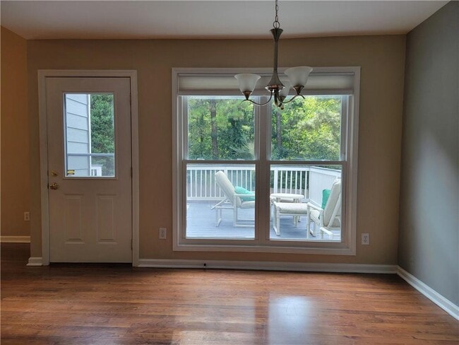 Building Photo - 2790 Suwanee Lakes Trail NW