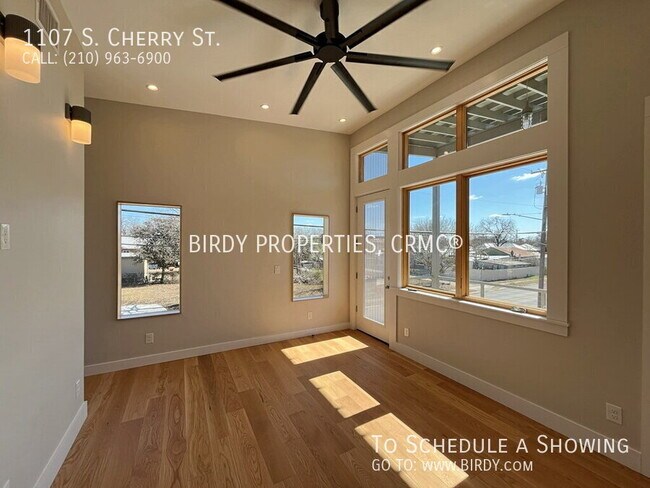 Building Photo - 1107 S Cherry St