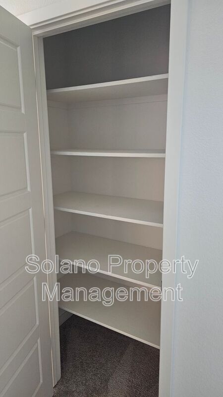 Building Photo - 1317 Essence Ln