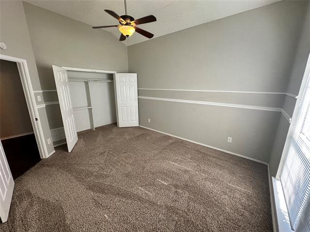 Building Photo - 820 Claire View Dr