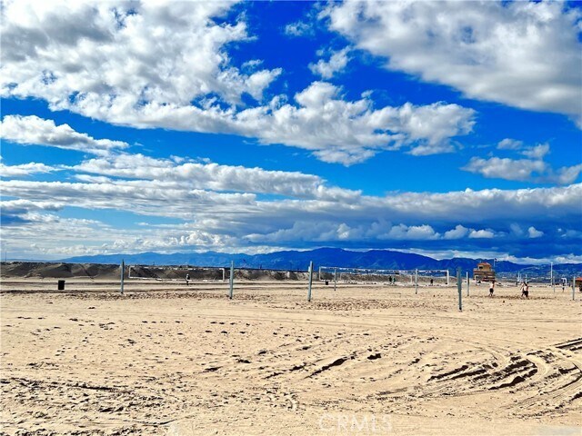 Building Photo - 7301 Vista Del Mar Vis
