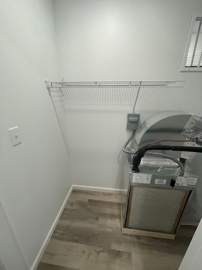 Building Photo - Townhomes Now Available in Strafford MO!