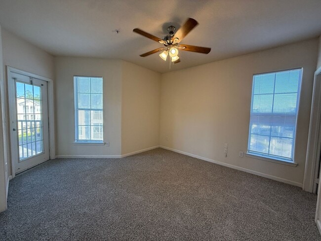 Building Photo - Bright & Comfortable 1-Bedroom Apartment in Gated Community