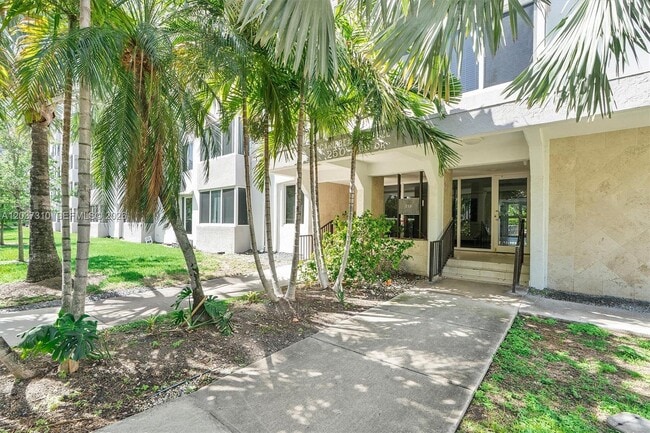 Building Photo - 250 180th Dr
