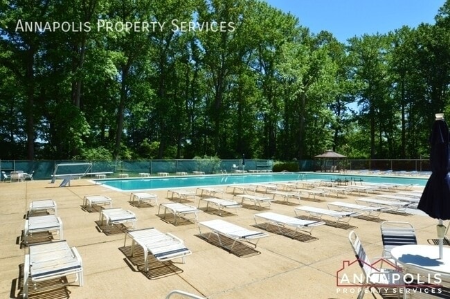 Building Photo - 932 Yachtsman Way