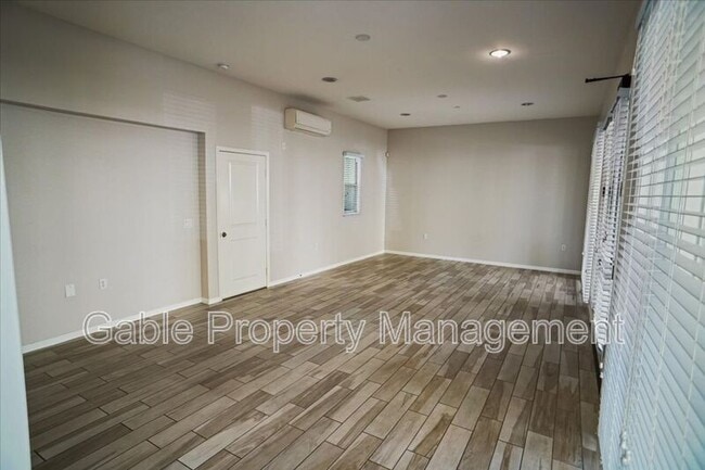 Building Photo - 26261 Prima Way