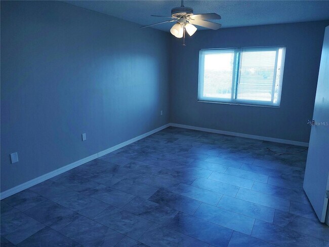 Building Photo - 4109 Lake Bayshore Dr