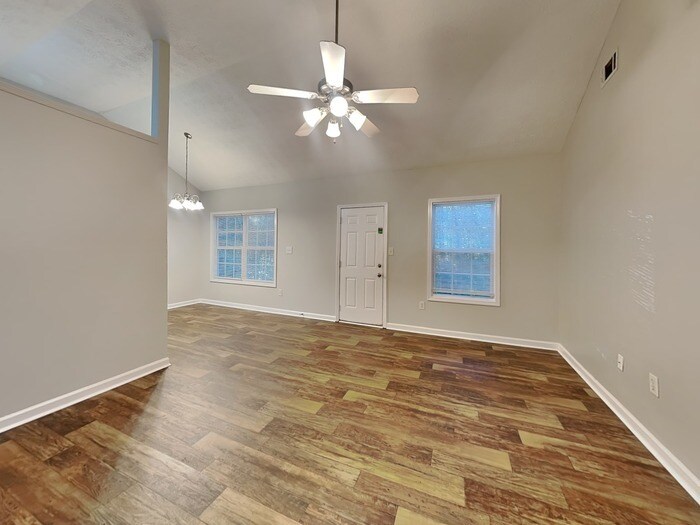 Building Photo - 9154 Jefferson Village Dr SW
