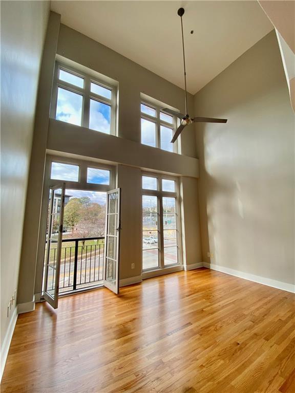 Building Photo - 1221 Caroline St NE