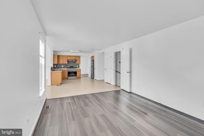 Building Photo - 5413 Silver Maple Ln