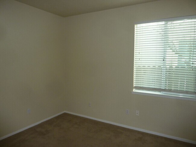 Building Photo - Brand New HVAC System - Centrally Located Home