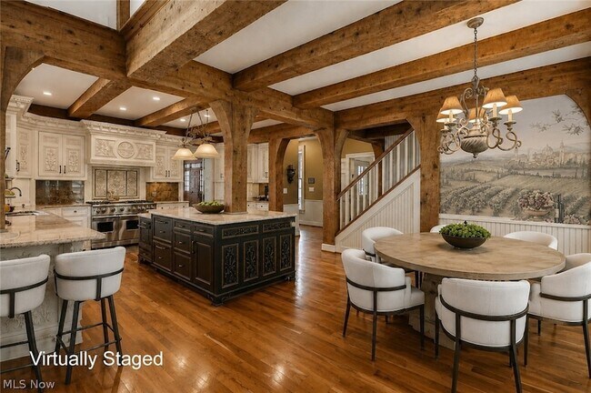 Building Photo - 809 Village Trail