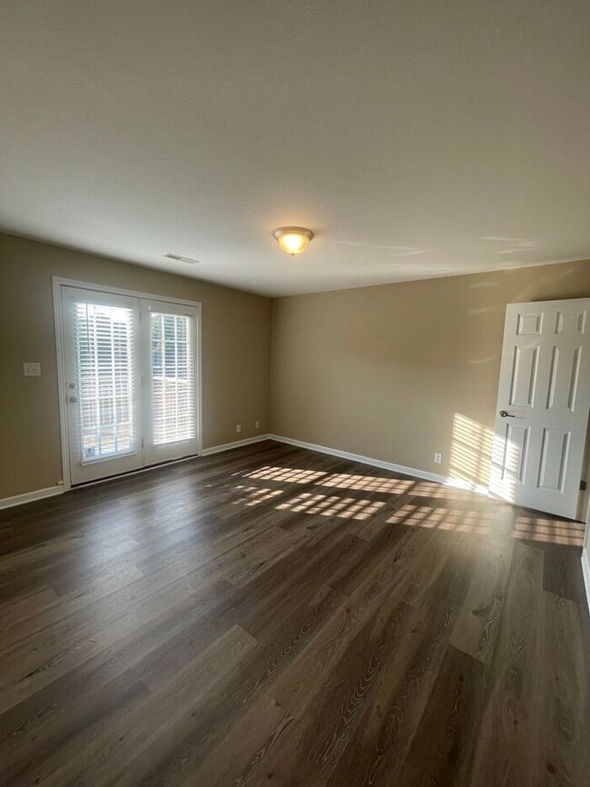 Building Photo - Spacious 3-Bedroom Townhouse in West Knoxv...