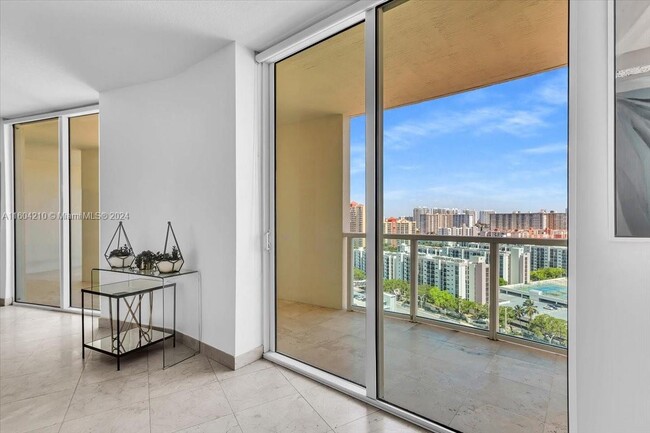 Building Photo - 150 Sunny Isles Blvd