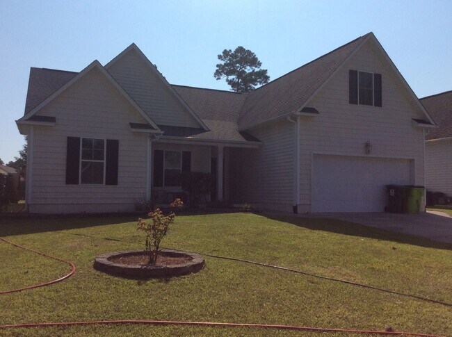 Building Photo - New Bern Family Home 3 bedroom with FROG
